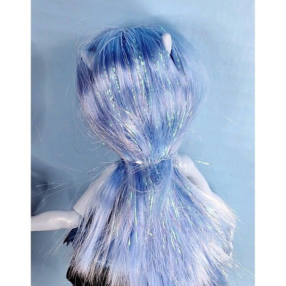 2 Monster High Dolls Draculaura and Abbey Bominable Skulltimate Mattel Toys - Picture 11 of 15